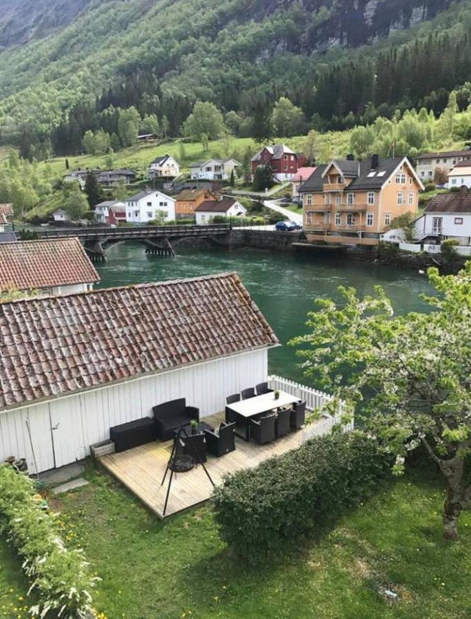 Stryn - idyllisk hus Villa Exteriör bild